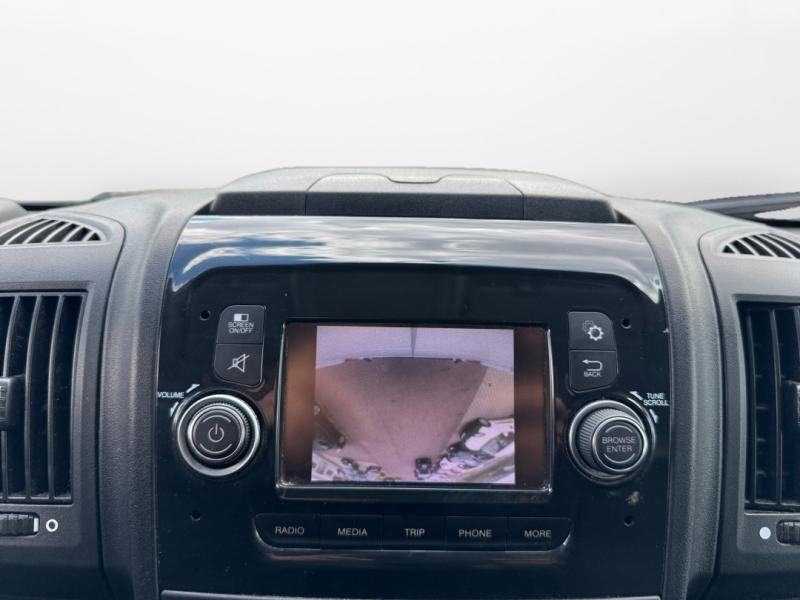 Used PEUGEOT Boxer Fg 333 L2H2 2.2 BlueHDi S&S 140ch Premium 2022 Blanc Icy € 18490 in Lesménils