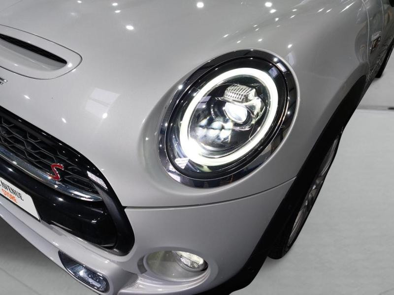 Occasion MINI Cabrio Cooper S 192ch Exquisite BVA7 Euro6d-T 2018 White Silver 17490 € à Lesménils