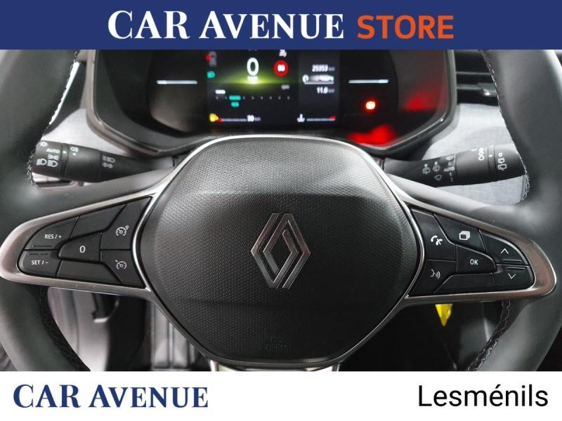 Used RENAULT Clio 1.0 TCe 90ch Evolution X-Tronic 2025 Blanc € 17990 in Lesménils