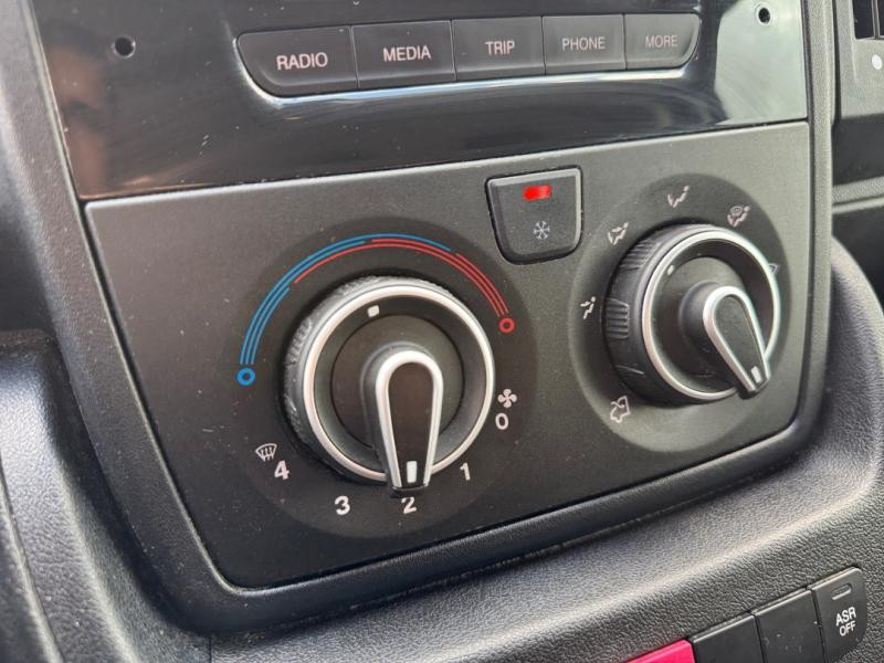 Used PEUGEOT Boxer Fg 333 L2H2 2.2 BlueHDi S&S 140ch Premium 2022 Blanc Icy € 18490 in Lesménils