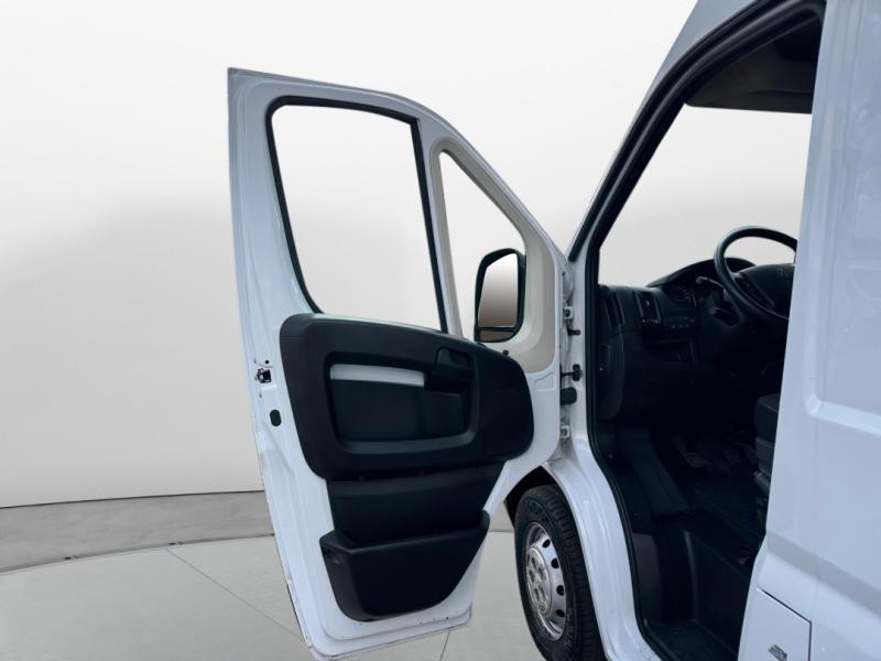 Used PEUGEOT Boxer Fg 333 L2H2 2.2 BlueHDi S&S 140ch Premium 2022 Blanc Icy € 18490 in Lesménils