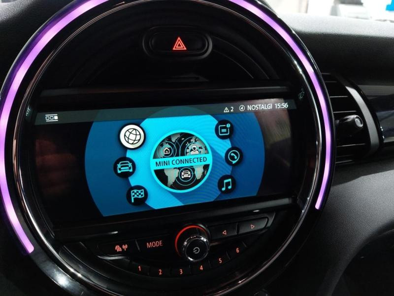 Occasion MINI Cabrio Cooper S 192ch Exquisite BVA7 Euro6d-T 2018 White Silver 17490 € à Lesménils