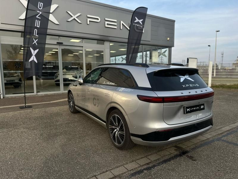 Used XPENG G9 Performance 551ch 4x4 520kms d'autonomie recharge rapide -20min 2024 Silver Frost € 59990 in Mulhouse