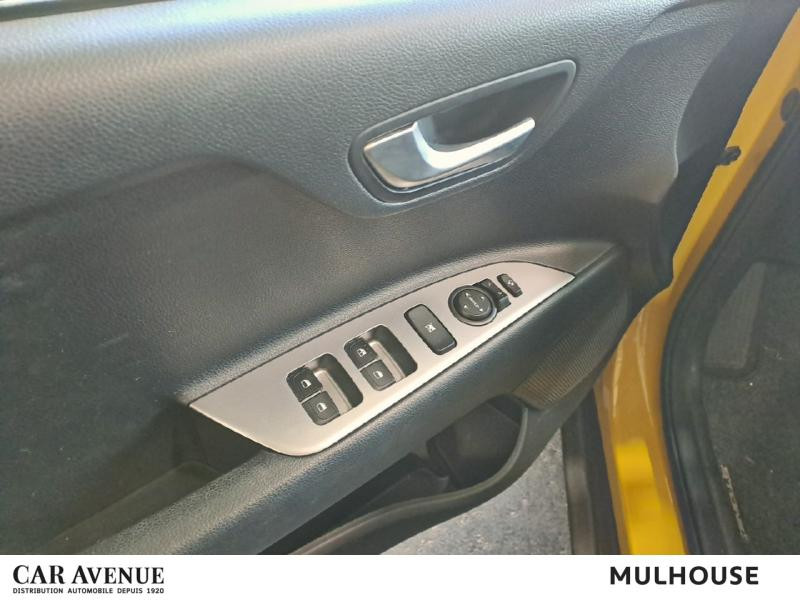 Occasion KIA Stonic 1.0 T-GDi 100ch GT Line garantie 06-2028 2021 Jaune Impérial métallisé / Toit Noir 15490 € à Mulhouse