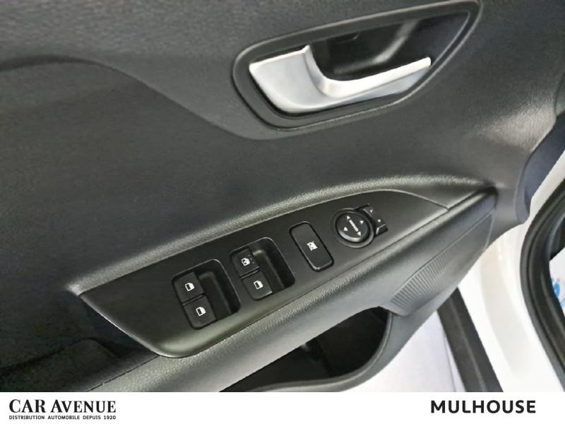 Occasion KIA Stonic 1.0 T-GDi 100ch Active DCT7 GARANTIE 12 MOIS 2023 Blanc 15990 € à Mulhouse