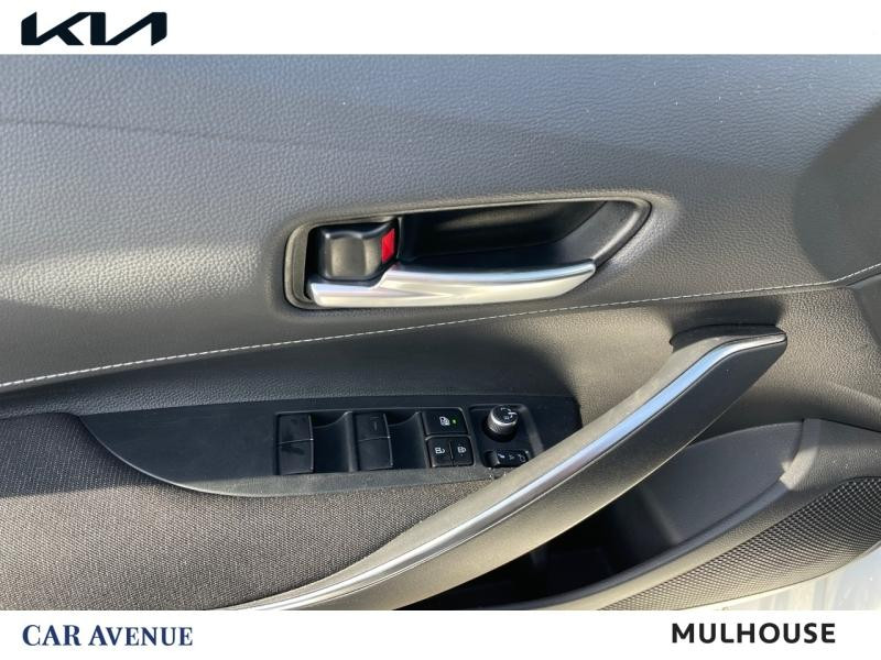 Occasion TOYOTA Corolla 1.8 140ch Dynamic MY23 2024 Blanc lunaire nacre 24990 € à Mulhouse