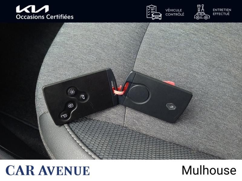 Occasion RENAULT Captur 1.3 TCe 130ch FAP Intens GARANTIE 12 MOIS 2019 Gris 14690 € à Mulhouse