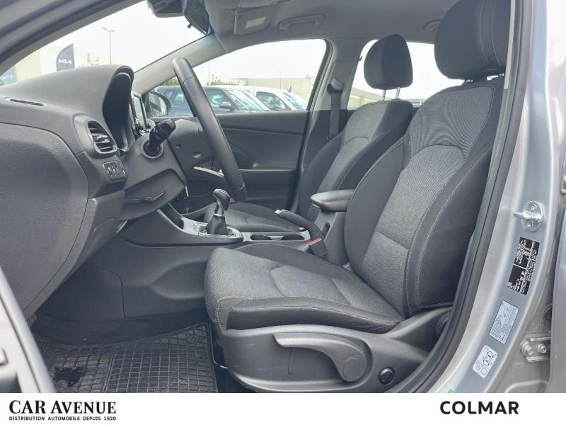 Used HYUNDAI i30 1.0 T-GDi 120 Hybrid Carplay Clim auto Caméra Sièges chauffants 2024 Shimmering Silver Métal € 18190 in Colmar