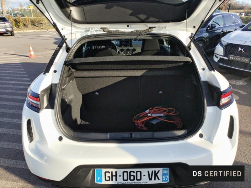 Occasion DS DS 3 Crossback E-Tense Montmartre 2022 Blanc Banquise - Toit Noir Perla N. 21990 € à Metz