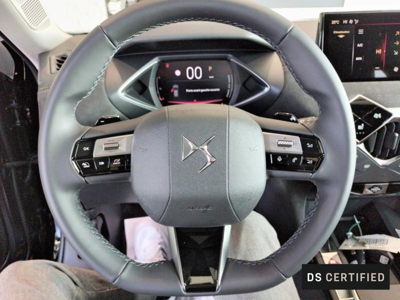 Used DS DS 3 1.2 Hybride 136ch Edition France 2025 Noir Perla Nera (N) € 33990 in Metz