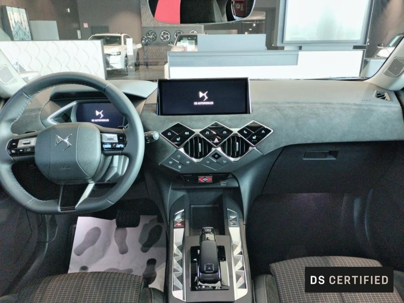 Used DS DS 3 1.2 Hybride 136ch Edition France 2025 Noir Perla Nera (N) € 33990 in Metz
