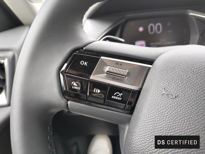 Used DS DS 3 1.2 Hybride 136ch Edition France 2025 Vol de Nuit (N) - Toit Noir € 33490 in Metz