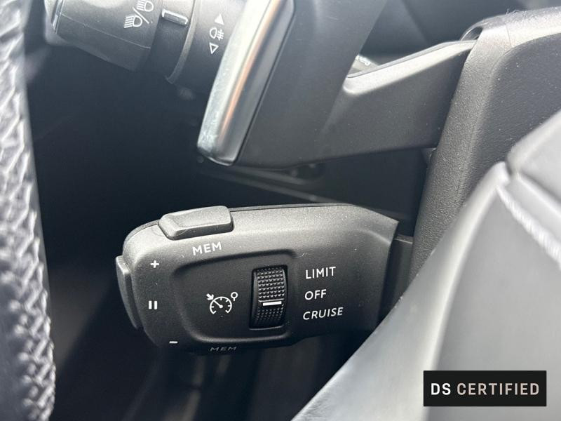 Occasion DS DS 3 Crossback PureTech 130ch Ines de la Fressange Paris 2021 Bleu Encre (M) - Toit Noir Perla Nera 19390 € à Metz