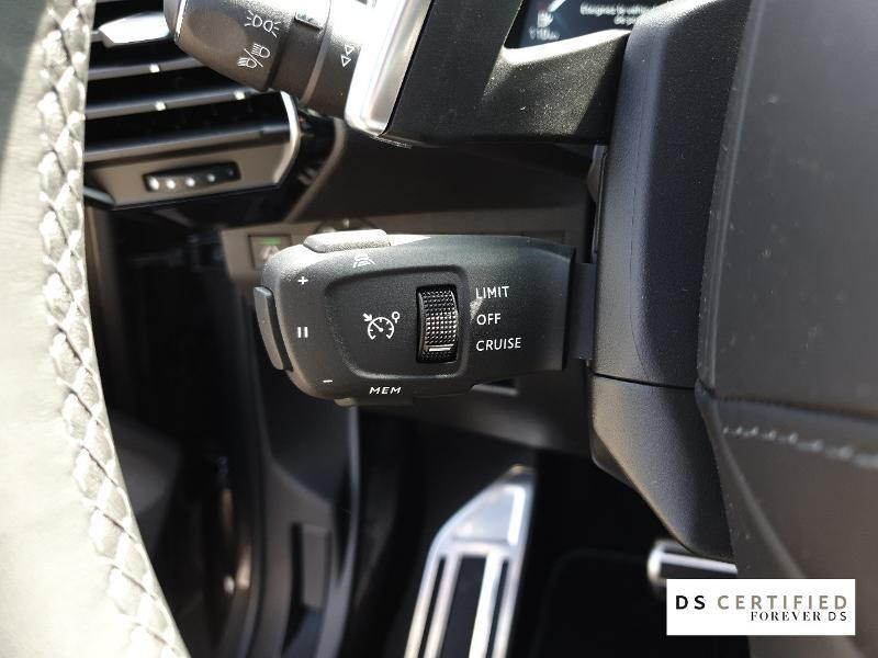 Used DS DS 7 Crossback E-TENSE 4x4 300ch Grand Chic 2020 Gris Platinium (M) € 23790 in Metz