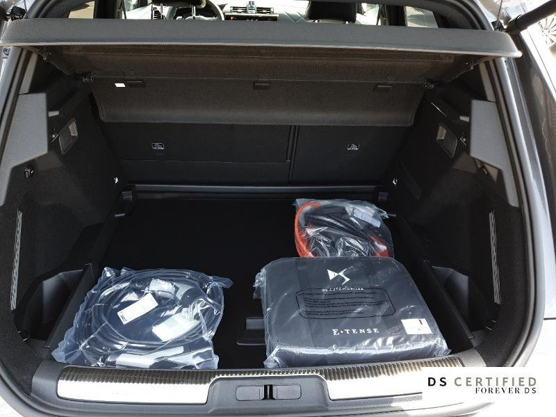 Used DS DS 7 Crossback E-TENSE 4x4 300ch Grand Chic 2020 Gris Platinium (M) € 23790 in Metz