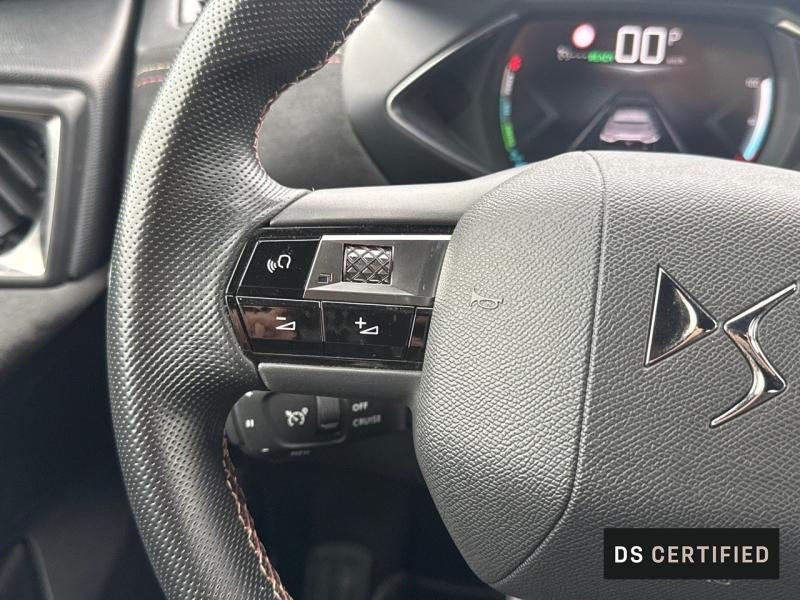 Used DS DS 3 Crossback E-Tense Performance Line 2021 Cristal Pearl (M) - Toit Noir Perla Nera € 15990 in Metz