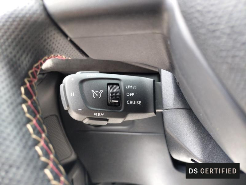 Used DS DS 3 Crossback E-Tense Performance Line + 2022 Blanc Perle Nacré - Toit Noir Perla N. € 16190 in Metz