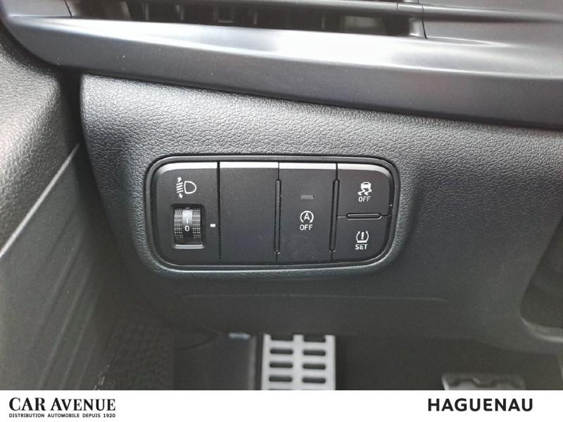 Used HYUNDAI Bayon 1.0 T-GDi 100 Hybrid 48V Creative DCT-7 Garantie 05/2027 2022 Mangrove Green Métal/Toit/rétros Black € 17990 in Haguenau