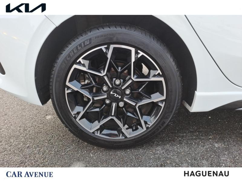 Used KIA Ceed 1.5 T-GDI 160ch GT Line Premium DCT7 GARANTIE 11-2030 2023 Blanc Sensation nacré € 24990 in Haguenau