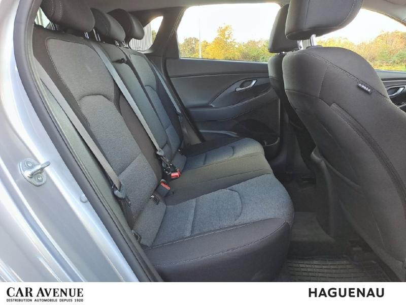 Used HYUNDAI i30 1.0 T-GDi 120 Creative Carplay Camera Sieges chauffant GARANTIE 12 MOIS 2024 Shimmering Silver Métal € 17590 in Haguenau