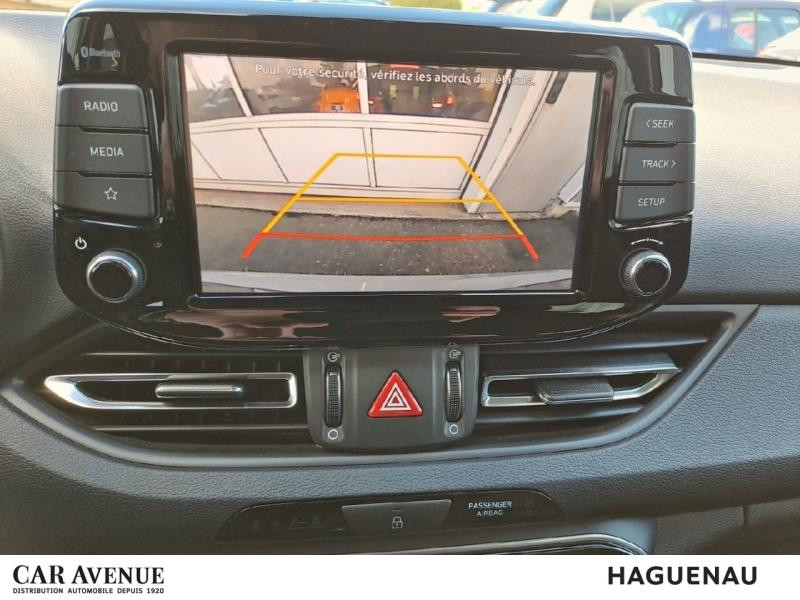 Used HYUNDAI i30 1.0 T-GDi 120 Creative Carplay Camera Sieges chauffant GARANTIE 12 MOIS 2024 Shimmering Silver Métal € 17590 in Haguenau