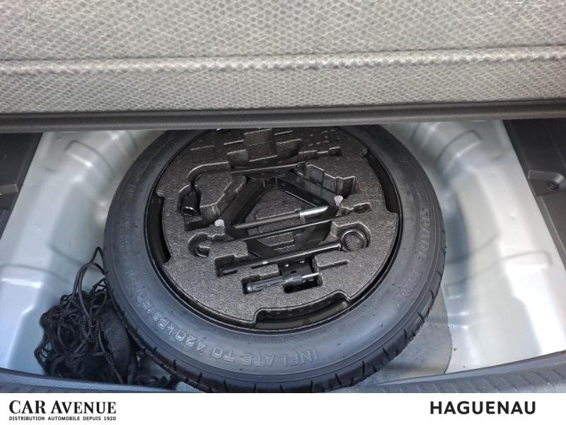 Used HYUNDAI i30 1.0 T-GDi 120 Creative Carplay Camera Sieges chauffant GARANTIE 12 MOIS 2024 Shimmering Silver Métal € 17590 in Haguenau