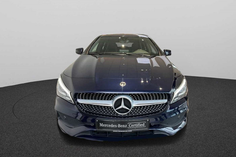 Mercedes Benz CLA Bleu