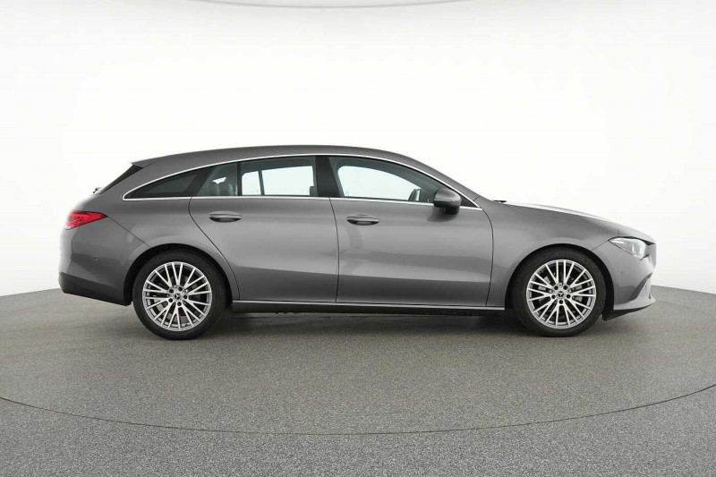 Used MERCEDES-BENZ CLA 180 Shooting Brake CLA 180 d Shooting Brake 2022 Gris € 32890 in Eupen