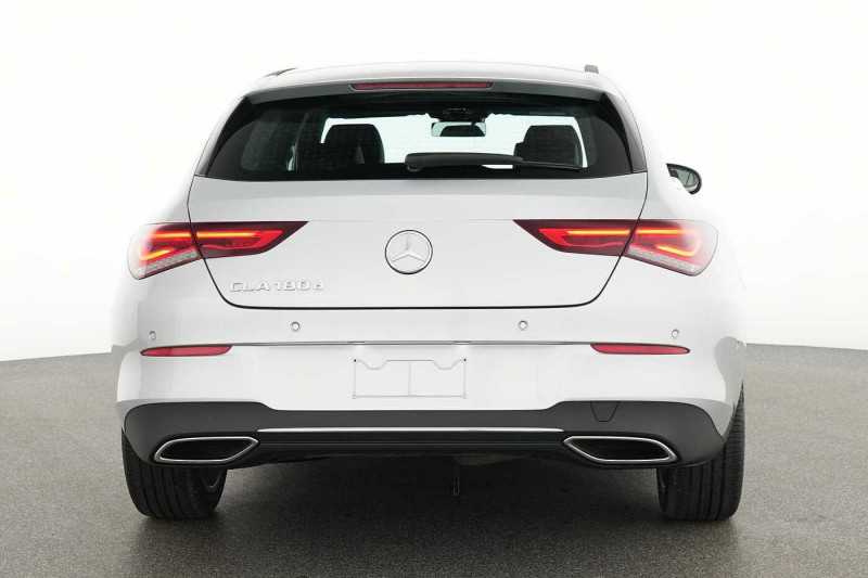 Used MERCEDES-BENZ CLA 180 Shooting Brake CLA 180 d Shooting Brake 2023 Argent € 31890 in Eupen