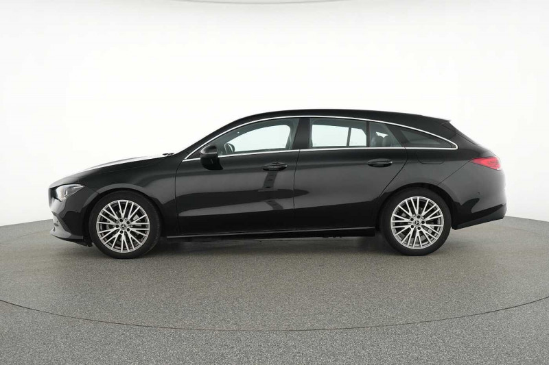 Used MERCEDES-BENZ CLA 180 Shooting Brake CLA 180 d Shooting Brake 2023 Noir € 32890 in Eupen