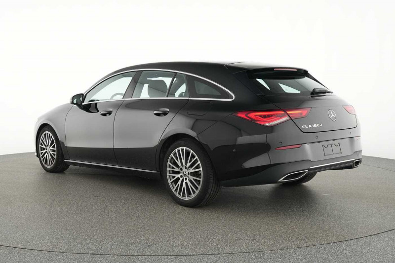 Used MERCEDES-BENZ CLA 180 Shooting Brake CLA 180 d Shooting Brake 2023 Noir € 32890 in Eupen