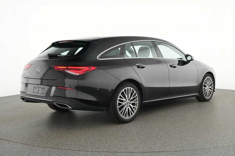 Used MERCEDES-BENZ CLA 180 Shooting Brake CLA 180 d Shooting Brake 2023 Noir € 32890 in Eupen