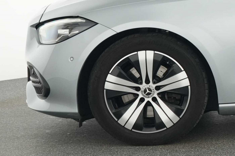 Used MERCEDES-BENZ Classe C C 200 d Avantgarde 2023 Argent € 35890 in Eupen
