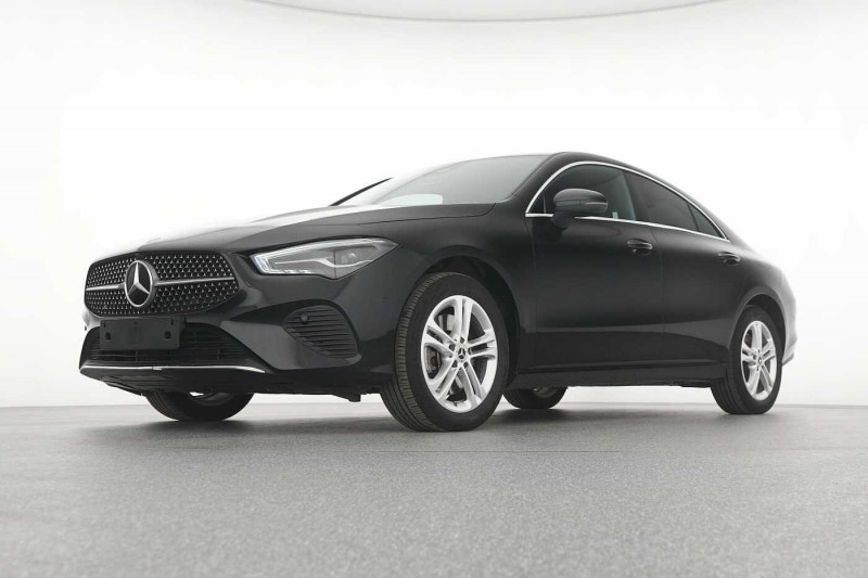 Used MERCEDES-BENZ CLA CLA 250 e Coupé Progressive 2024 Noir € 37890 in Eupen