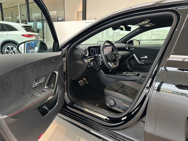 Occasion MERCEDES-BENZ Classe A A 180 AMG Line 2024 Noir 34890 € à Eupen