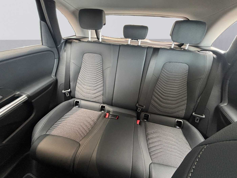 Used MERCEDES-BENZ Classe B B 250 e Progressive 2024 Noir € 37890 in Eupen