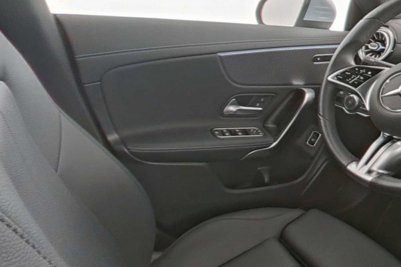 Occasion MERCEDES-BENZ CLA CLA 180 d Coupé 2024 Argent 32890 € à Eupen