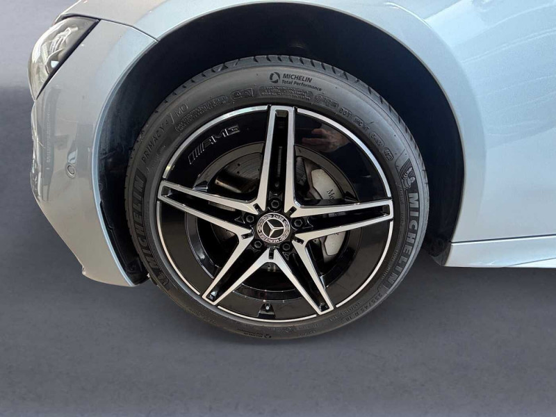 Occasion MERCEDES-BENZ Classe C C 300 de Break AMG Line 2023 Argent 48890 € à Eupen