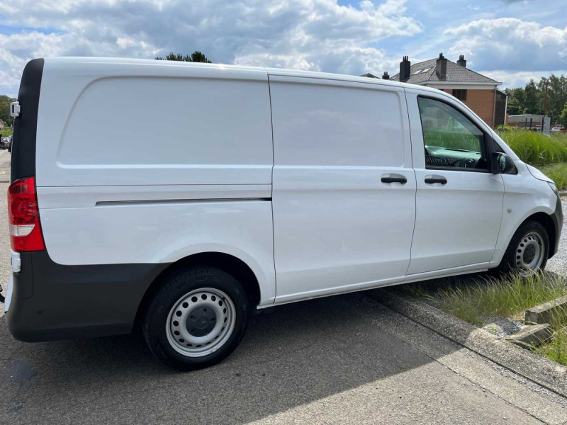 Used MERCEDES-BENZ Vito Vito 114 CDI FOURGON A2 (23.900€ HTVA) 2021 Blanc € 28919 in Liège