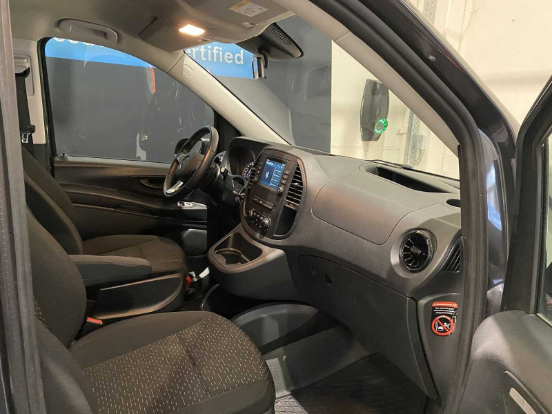 Occasion MERCEDES-BENZ Vito eVito 129 Tourer PRO L2 (30.900€ HTVA) 2021 Gris 37389 € à Liège