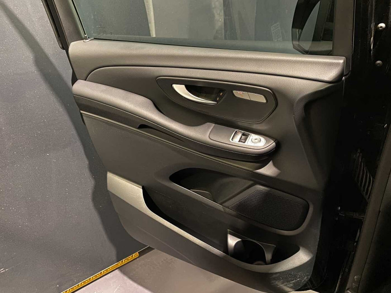 Occasion MERCEDES-BENZ Classe V V 250 d L2 8 places 2023 Noir 57900 € à Liège