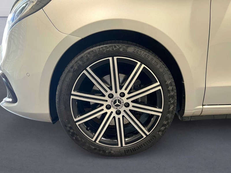 Occasion MERCEDES-BENZ Classe V V 250 d AVANTGARDE L3 2022 Argent 54890 € à Liège