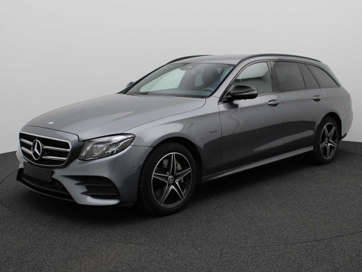 Occasion MERCEDES-BENZ E 300 E 300 de Break AMG LINE *4ans de garantie* 2019 Gris 48 890 € à Liège