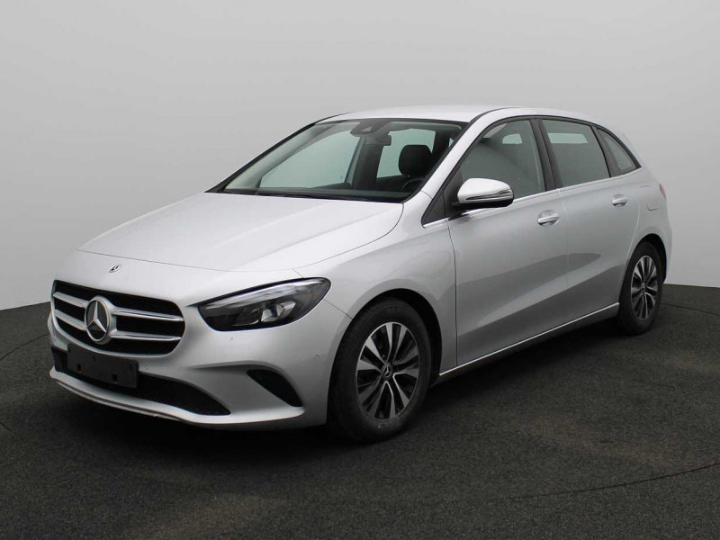 Used MERCEDES-BENZ Classe B B 180 d Style 2022 Gris € 27890 in Liège