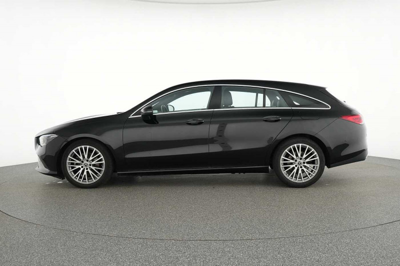 Occasion MERCEDES-BENZ CLA 180 Shooting Brake CLA 180 d Shooting Brake Progressive 2023 Noir 32890 € à Liège