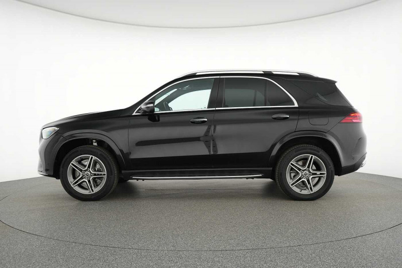 Used MERCEDES-BENZ GLE GLE 400 e AMG Line 2023 Noir € 96890 in Liège