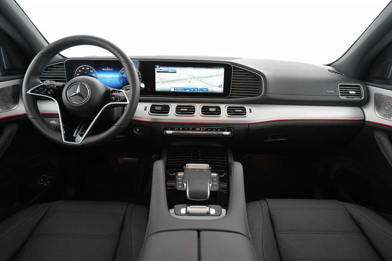 Used MERCEDES-BENZ GLE GLE 400 e AMG Line 2023 Noir € 96890 in Liège