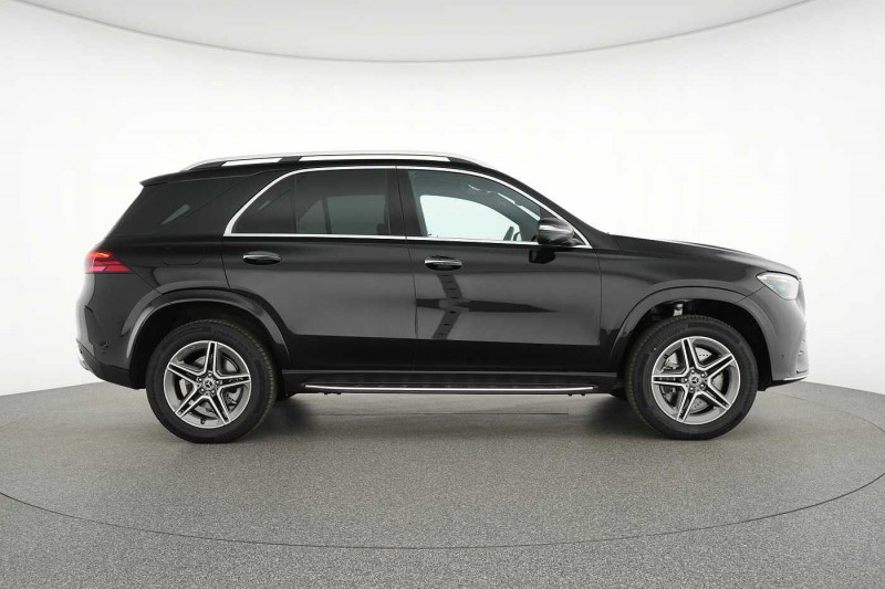 Used MERCEDES-BENZ GLE GLE 400 e AMG Line 2023 Noir € 96890 in Liège