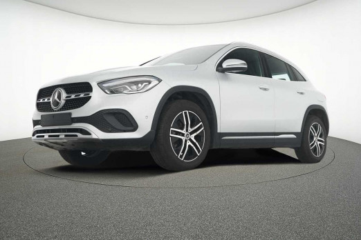 Used MERCEDES-BENZ GLA GLA 180 d 2023 Argent € 36,890 in Liège