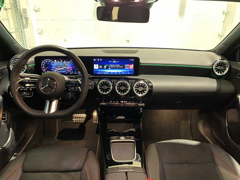 Occasion MERCEDES-BENZ Classe A A 200 d Berline AMG Line 2024 Noir 37890 € à Liège